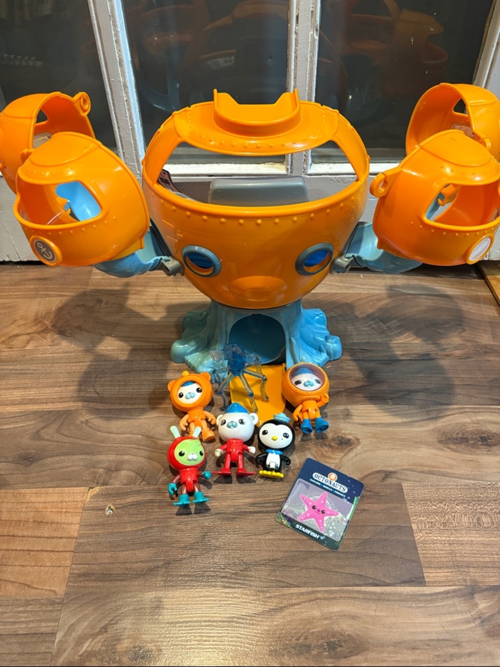 Fisher Price Octonauts Octopod Headquarters Playset with figures